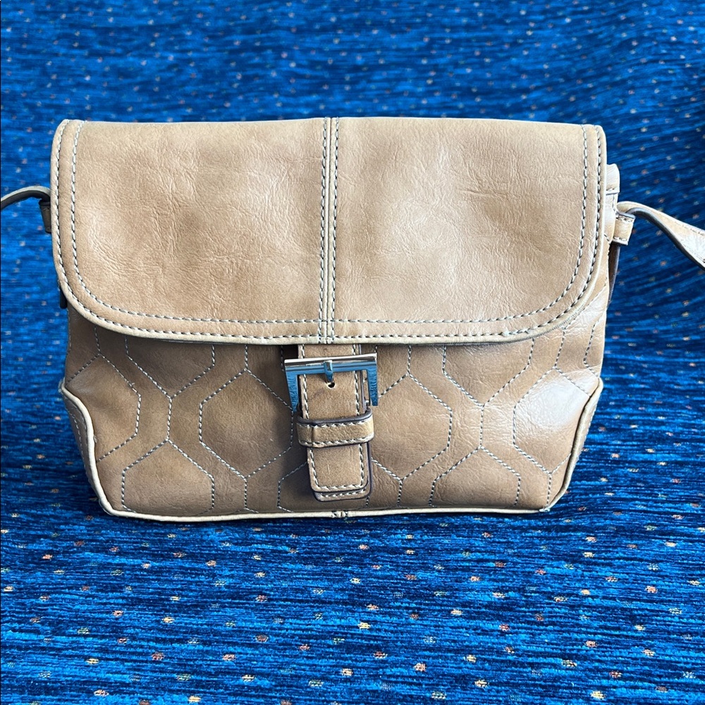 Liz Claiborne Tan quilted faux leather Crossbody Bag, vintage